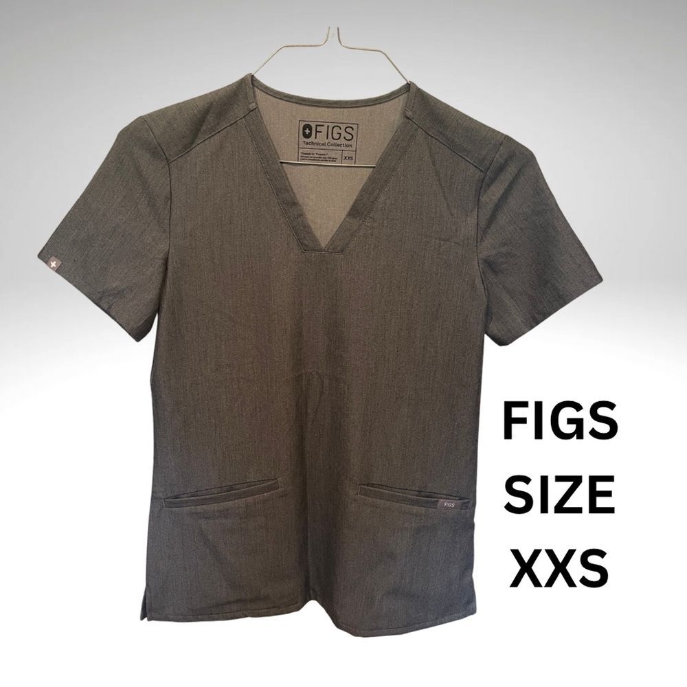 FIGS Casma Scrub Women’s Scrub Top XXS – Graphite Gray – Three-Pocket V-Neck